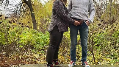 fat Mom-I-would-Like-to-Fuck in tight trousers knows how to hold my man rod