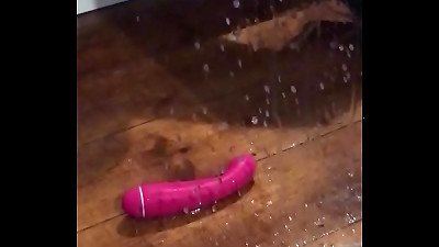 insatiable wife home alone busts a hefty explosion all over the mirror