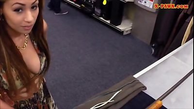 wild thick juggs biatch pawns her pussy to earn money